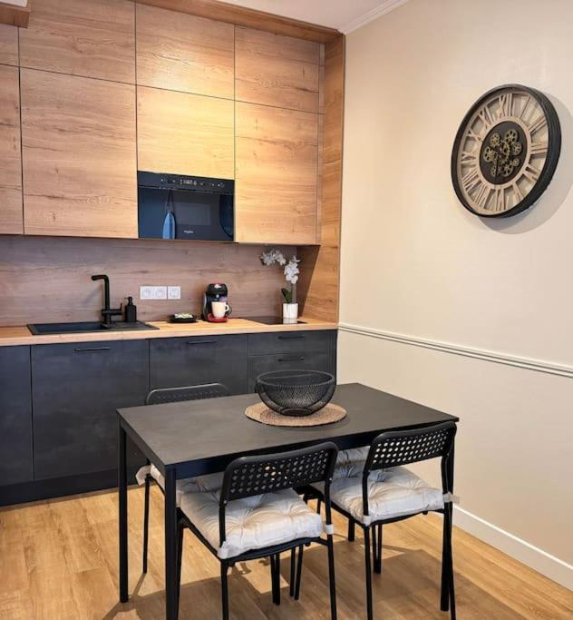 Apartamento L'Orchidee - Netflix - Wi-Fi - Proche Centre Troyes Exterior foto